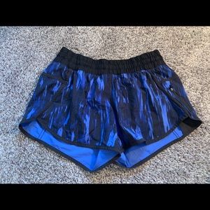 Lululemon tracker shorts 8